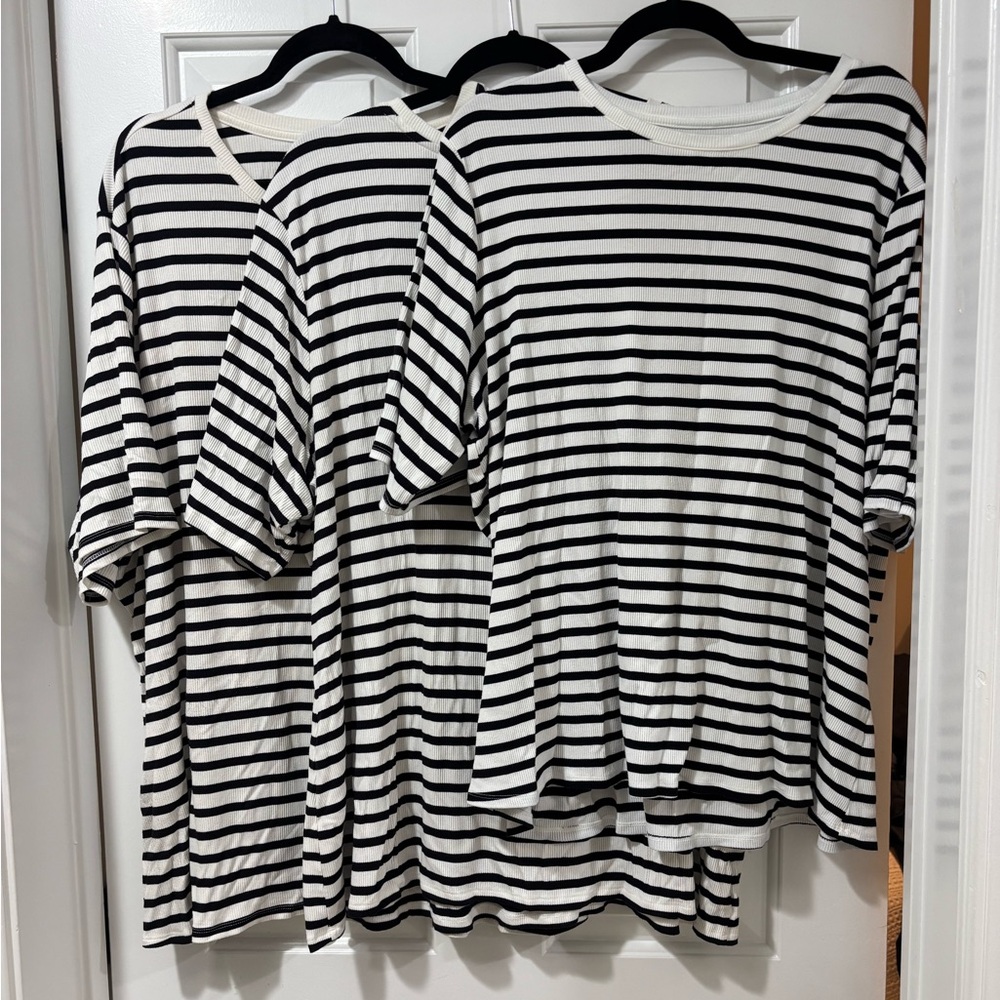 3 lot Nine West soft rib tee